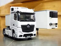 Camion MERCEDES ACTROS 1853 Gigaspace blanc 2023 + remorque frigo 1/24