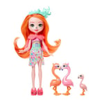 Enchantimals Sunshine Beach Famille Florinda Flamant Coffret avec petite poupée Florinda Flamant, ami Twig et 2 figurines d’animaux de la même fratrie formant un cœur, HRX85