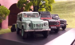 1:76 Land Rover Defender TDCi 90 Heritage Green Adventure Autobiography x3 Set