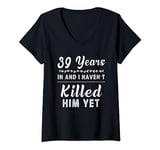 Womens 39 Years In Shirt.39th Year Wedding Anniversary Gift Idea V-Neck T-Shirt