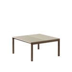 Muuto - Couple Coffee Table / 80 x 84 x 40 cm - 1 Plain 1 Wavy - Sand/Dark Oiled Oak - Soffbord - Sylvain Willenz - Träfärgad - Glas/Trä