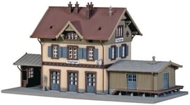 FALLER Kit de maquette de gare de Güglingen avec 213 pièces individuelles 119 x 56 x 60 mm Accessoires de modélisme ferroviaire I Bâtiment Z Modèle de gare standard