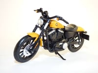 MOTO HARLEY DAVIDSON SPORSTER IRON 883 jaune 2014 1/18