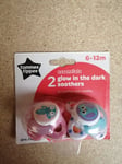 Tommee Tippee Glow in the Dark Natural Latex Baby Soother/Dummy 6-12m, Girl