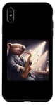 Coque pour iPhone XS Max Wombat joue du saxophone dans un club de jazz confortable et faiblement éclairé. Notes