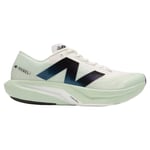 New Balance FuelCell Rebel V4 Vit - Handla nu på Loparshop.se!