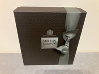 Molton Brown Geranium Nefertum Gift Set-Bath & Shower Gel 300ml & EDT 50ml - New