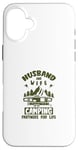 Coque pour iPhone 16 Plus Camper, mari et femme, partenaires de camping pour la vie