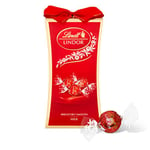 Lindt Lindor Milk Chocolate Bow Gift Box | 75g | Contains Milk Chocolate Truffles with a Smooth Melting Filling | Christmas Present for Him and Her, Birthday, Congratulations, Thank You