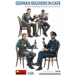 Miniart - German Soldiers In Cafemaquette Figurine German Soldiers In Cafe Miniart |35396| 1:35 Figurine Miniature