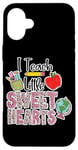 Coque pour iPhone 16 Plus Crayon Apple I Teach Little Sweethearts Classroom