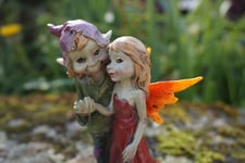 96147 C   FIGURINE  TROLL  AMOUREUX  PIXIE AMITIE   PIXIES FEE ST VALENTIN ANGE