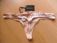 CHANTAL THOMASS STRING TAILLE 40 MODELE MALICIEUSE EN SOIE TRES CHIC REF 0317