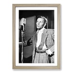 Big Box Art Frank Sinatra (1) Framed Wall Art Picture Print Ready to Hang, Oak A2 (62 x 45 cm)