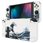 eXtremeRate PlayVital Coque de Protection pour Nintendo Switch Console Coque Grip Protection Manette pour Switch Joycon Housse de Protection pour Switch(Grande Vague Kanagawa)