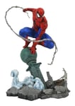 Marvel Comics Gallery Spider-Man Figure (Lamppost) Spiderman Diorama 10" Statue