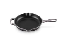 Le Creuset, Skillet en Fonte Émaillée, Rond, Ø 23 cm, Compatible avec Toutes Sources de Chaleur (Induction Incluse), 1.93 kg, Gris