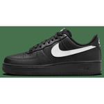 Nike Air Force 1 '07, storlek 41