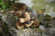 729.721 KORRIGAN  FIGURINE POILU MOTO   TROLL NORVEGIEN LUTIN  PIXIES FARFADET 