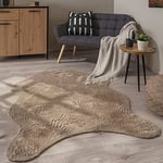 Tapis De Salon Tapis Poils Ras Monochrome Moderne Fausse Fourrure Forme Peau De Mouton Doux, Dimension:80x120 cm Forme de Fourrure, Couleur:Beige