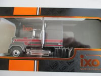 MINIATURE CAMION  TRACTEUR MACK SUPERLINER MAGNUM 1985 IXO  TR187 1/43 GRIS