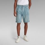 Pleated Relaxed Chino Shorts - Light blue - Men