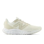 New Balance Women's Arishi v4 Sneaker, 4.5 UK Beige