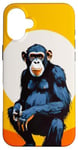 Coque pour iPhone 16 Plus Chimpanzé à l'horizon avec soleil dans le jeu de couleurs primate singe