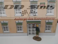 F604 – DD Slots Carrera Scalextric Track-side Figure Lady with Program 1.32 S...
