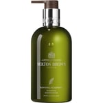 Molton Brown Collection Reviving Rosemary Shampoo 300 ml (£58.67 / 1 l)