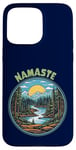 Coque pour iPhone 15 Pro Max Zen Blue Mountains Arbres à feuilles persistantes dans la nature Namaste