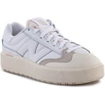 Baskets New Balance  CT302OB