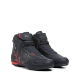 TCX - R04D AIR, Bottes de Moto pour Hommes, Respirantes et Polyvalentes, Tige en Maille avec Revêtement Thermofusible, Lacets et Fermeture Velcro, Noir/Rouge