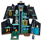 dc comics Jeu de Batman géant se transformant - avec Figurine Exclusive de Batman de 10 cm et Accessoires - Batcave, Jouets pour garçons de 4 Ans et Plus