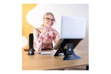 R-Go Document laptop stand Riser - stander til bærbar PC - ergonomisk foldning og justerbar, med dokumentholder, AGR-certificeret