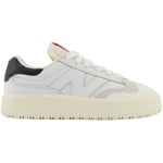 Baskets New Balance  Ct302