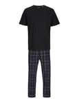 JACK & JONES Men's Jacbacis Tee and Woven Pants Giftbox Football, Black/Pack:Pants Navy Check, XL