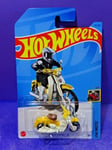 2023 HOT WHEELS Honda Super Cub 87/250 HW Moto 3/5 1:64 HKK32 USA LONG CARD NEW!