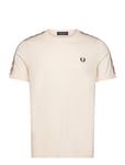 Fred Perry C Tape Ringer T-Shirt Kräm