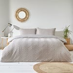 The Linen Yard Chevron Padded Geometric Duvet Cover