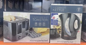 Electric Kettle 1.7L Cordless Jug Kettle & 4 Slice Wide Slot Toaster Set Black