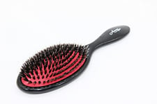 Glam'Up Paris - Brosse à Cheveux avec Poils de Sanglier et des Picots en Nylon - Brosse à Cheveux Démêlante avec Poignée - Brosse Ovale à Soufflet Rouge - 23 x 7 x 3,8 cm - Noire