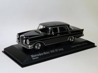 Mercedes Benz 300 SE Lang LWB de 1963 Noire au 1/43 de Minichamps 943035203