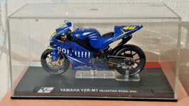 MOTO GP COLLECTION ALTAYA - YAMAHA YZR-M1 - ROSSI 2004