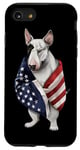 Coque pour iPhone SE (2020) / 7 / 8 Bull Terrier Dog Patriot Wrap dans le drapeau des États-Unis Amérique