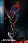 Hot Toys The Amazing Spider-Man (Andrew Garfield) 1:6 Scale Deluxe Edition Collectible Figure