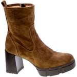 Boots Unisa  9702