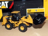 SUPERB TONKIN REPLICAS 1/50 DIECAST CAT CATERPILLAR 950K WHEEL LOADER TR10007