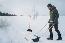 Snösläde Fiskars SnowXpert