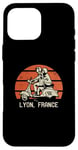 Coque pour iPhone 16 Pro Max Lyon France Trottinette style vintage